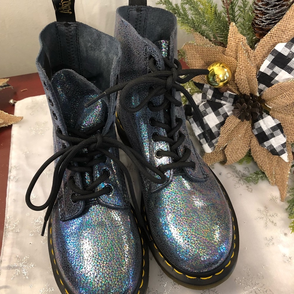 Dr Martin size 7 USA woman